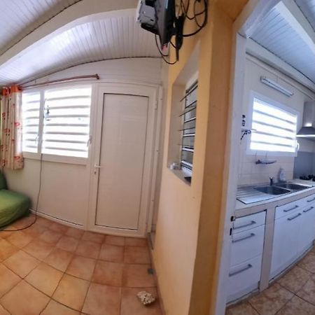 Loue F3 Vue Sur Mer Dans Propriete Privee Sainte-Anne  Exterior photo