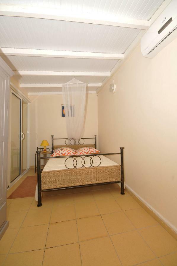 Loue F3 Vue Sur Mer Dans Propriete Privee Sainte-Anne  Exterior photo